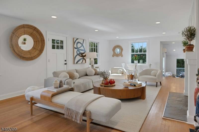 Montclair Twp., NJ 07043,30 Edgecliff Rd