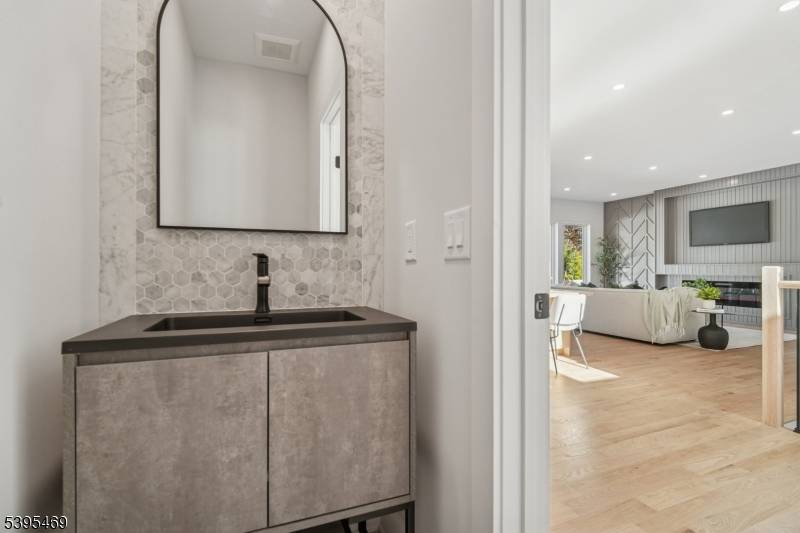 New Providence Boro, NJ 07974,32 Marion Ave