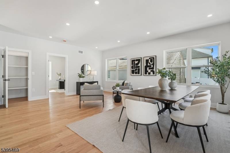 New Providence Boro, NJ 07974,32 Marion Ave