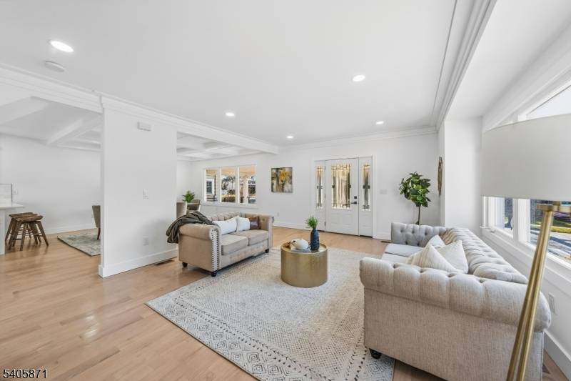 Elizabeth City, NJ 07208,837 Park Ave