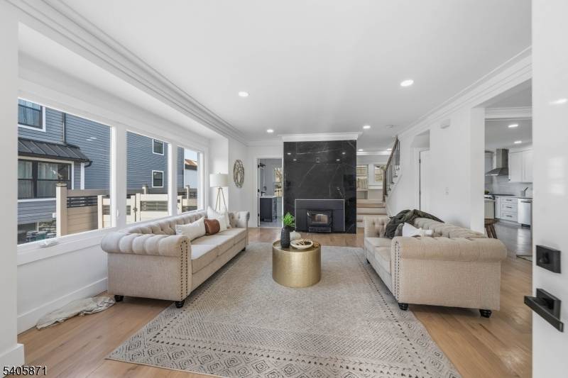 Elizabeth City, NJ 07208,837 Park Ave