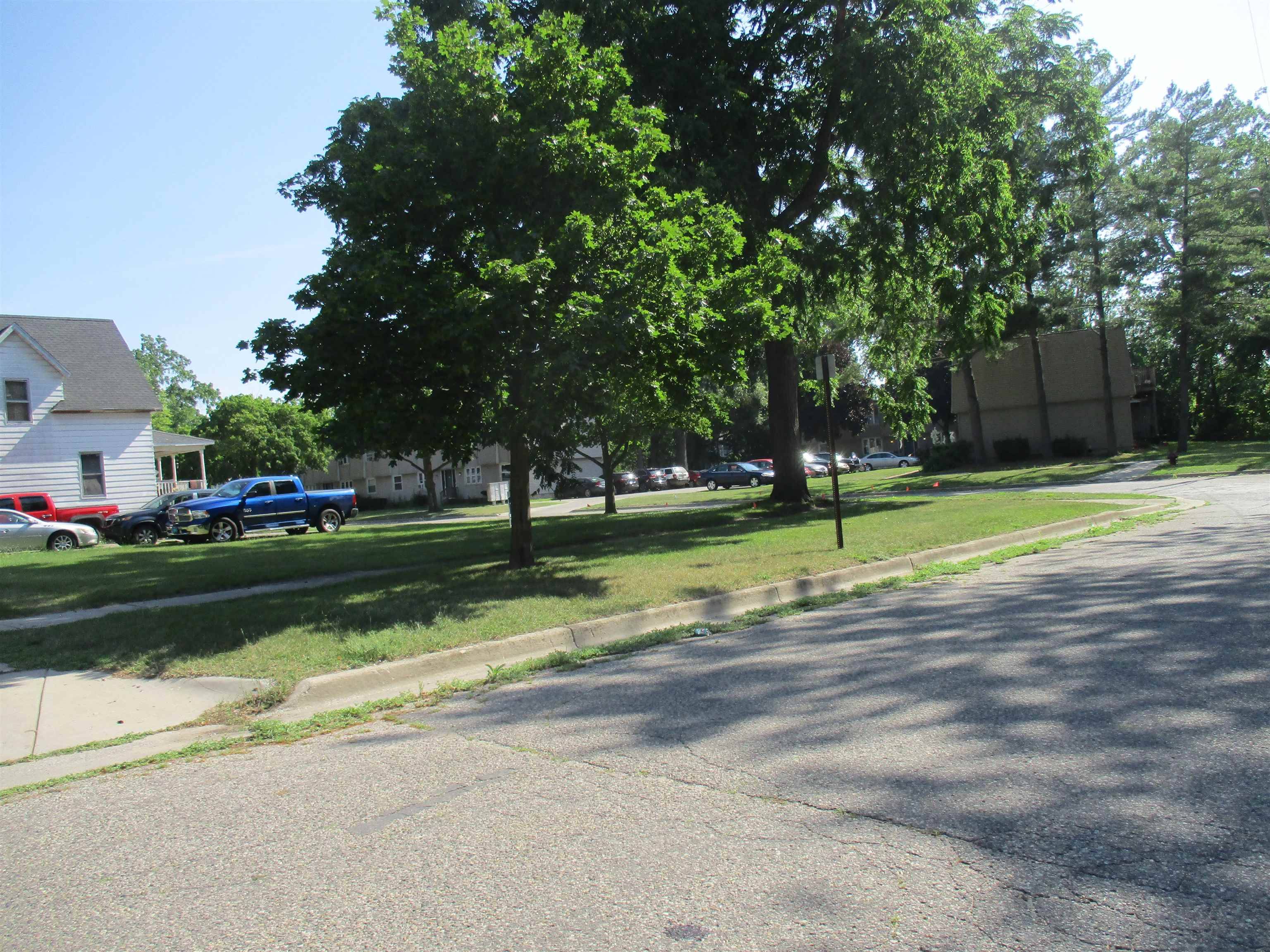 Alma, MI 48801,427 E Downie ST