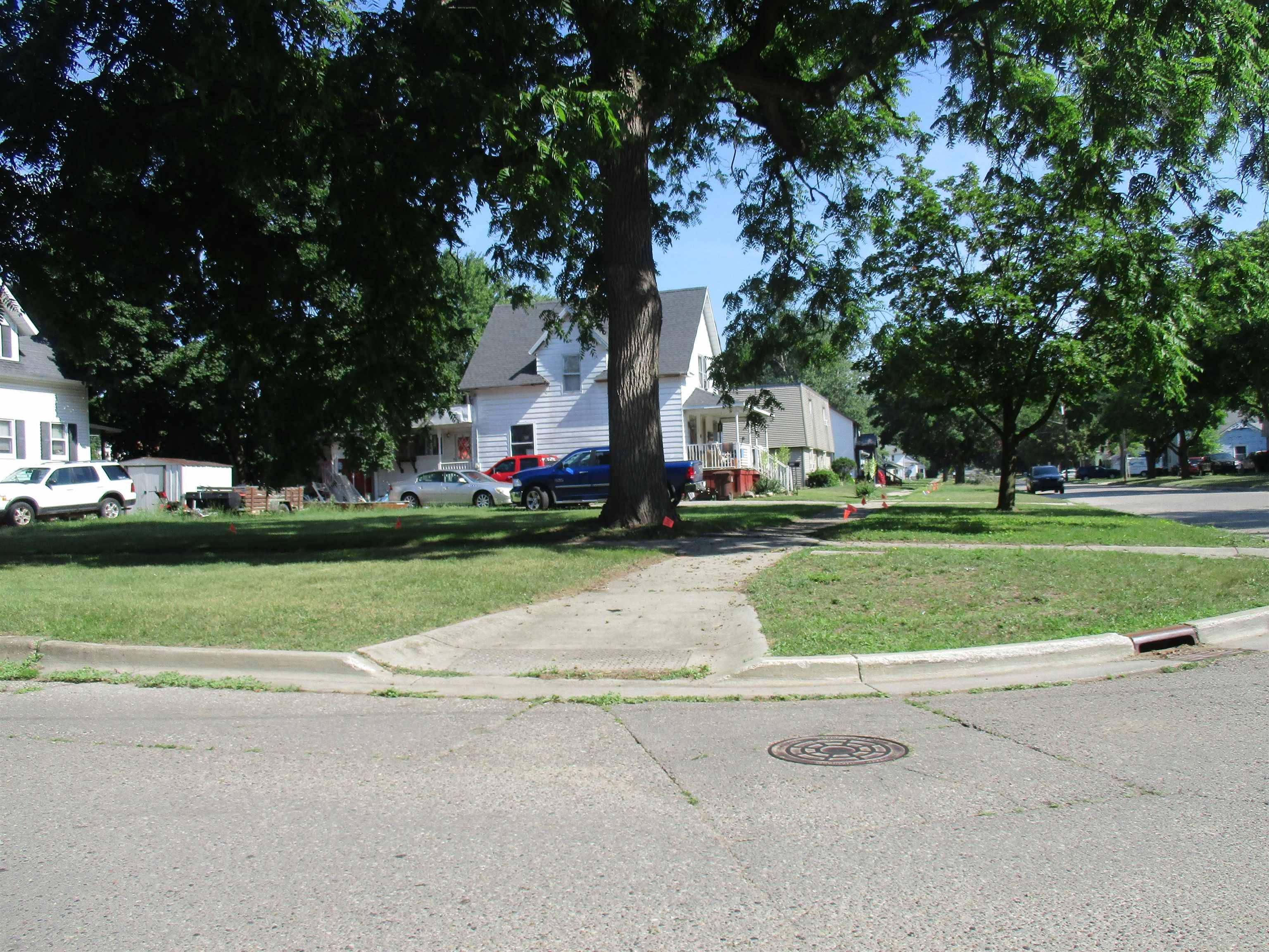 Alma, MI 48801,427 E Downie ST