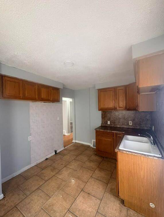 Detroit, MI 48221,19961 Pinehurst ST