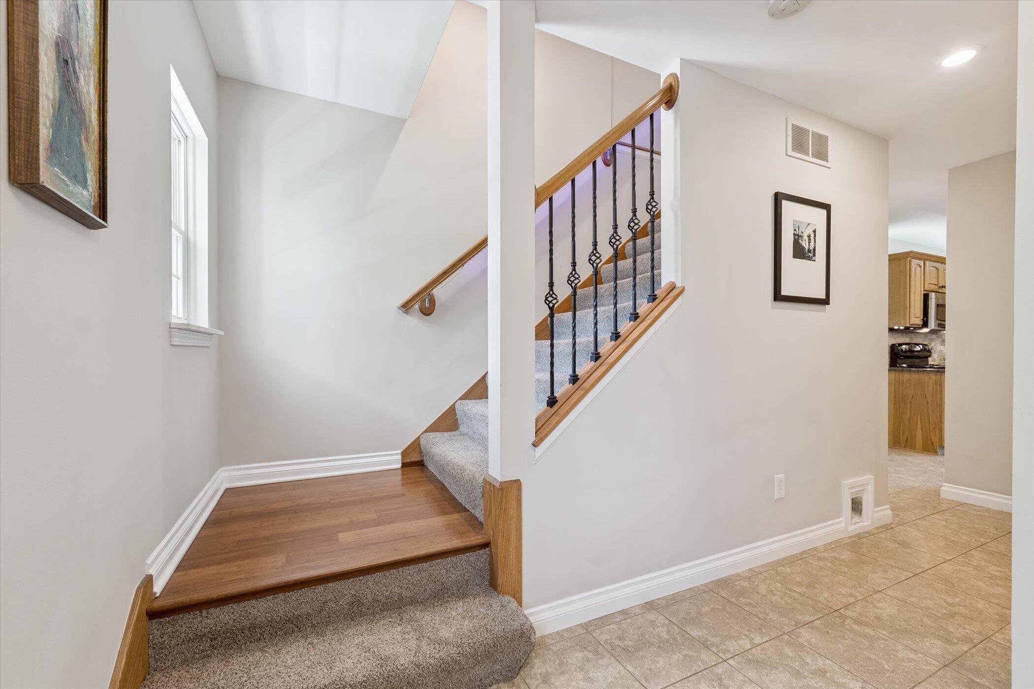 Howell, MI 48843,959 Menominee DR