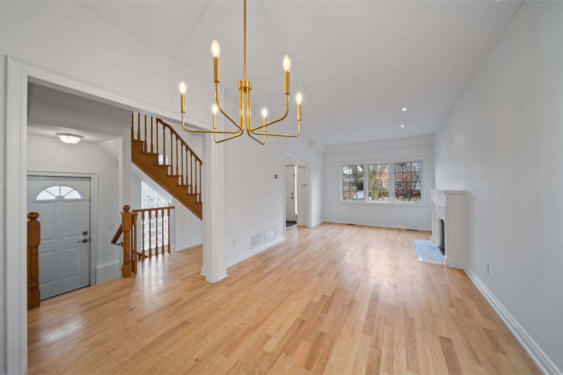 Toronto C11, ON M4G 3R2,1 Beaufield AVE