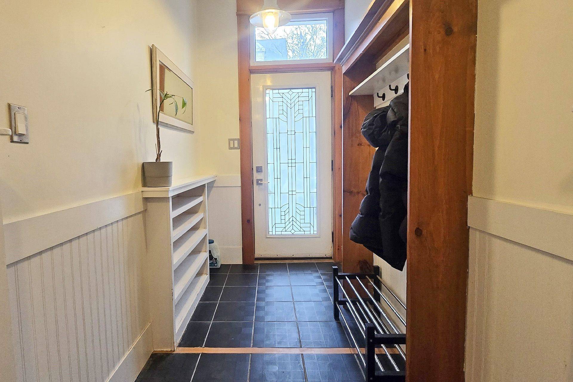 Toronto E02, ON M4E 2H2,43 Norwood TER