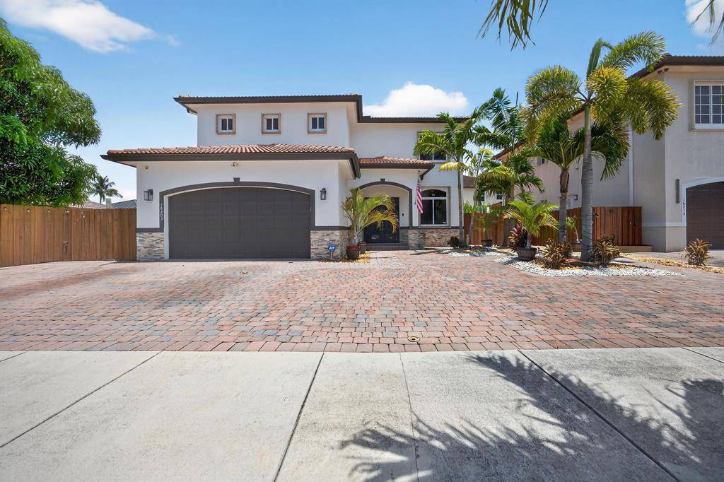 Miami, FL 33187,18203 SW 152nd Pl