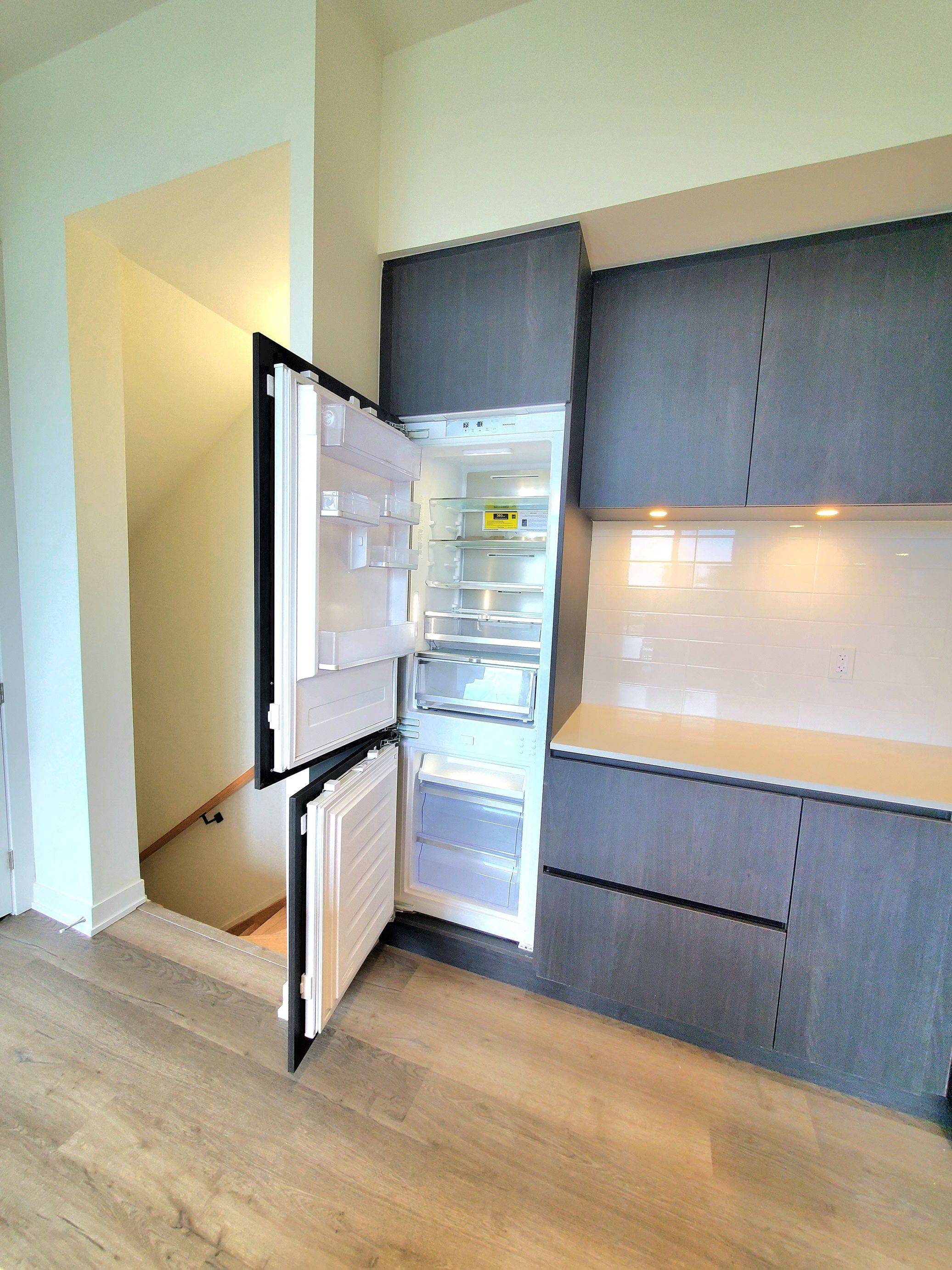 Richmond Hill, ON L4S 0N1,8 Steckley House LN #219