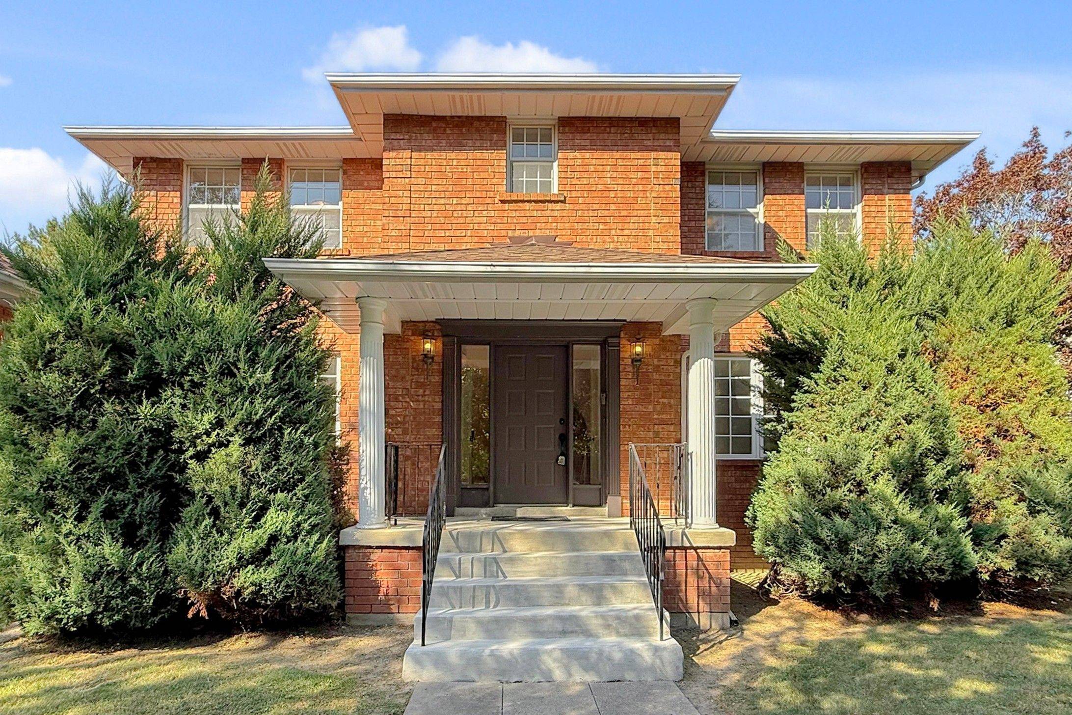 Richmond Hill, ON L4E 2N3,61 Beaufort Hills RD