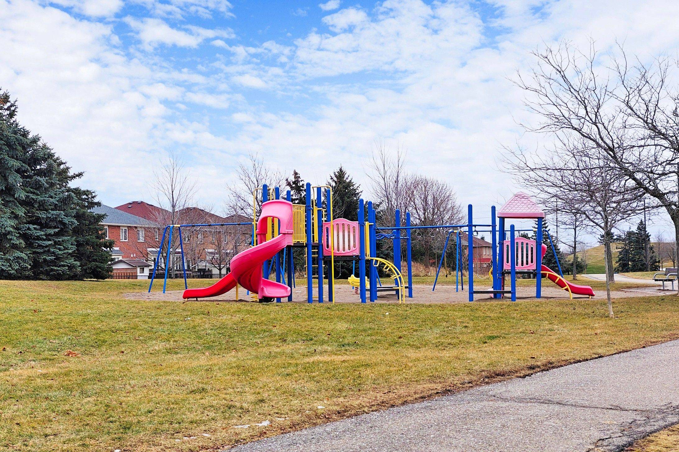 Mississauga, ON L5V 2L5,908 Stonebridge AVE