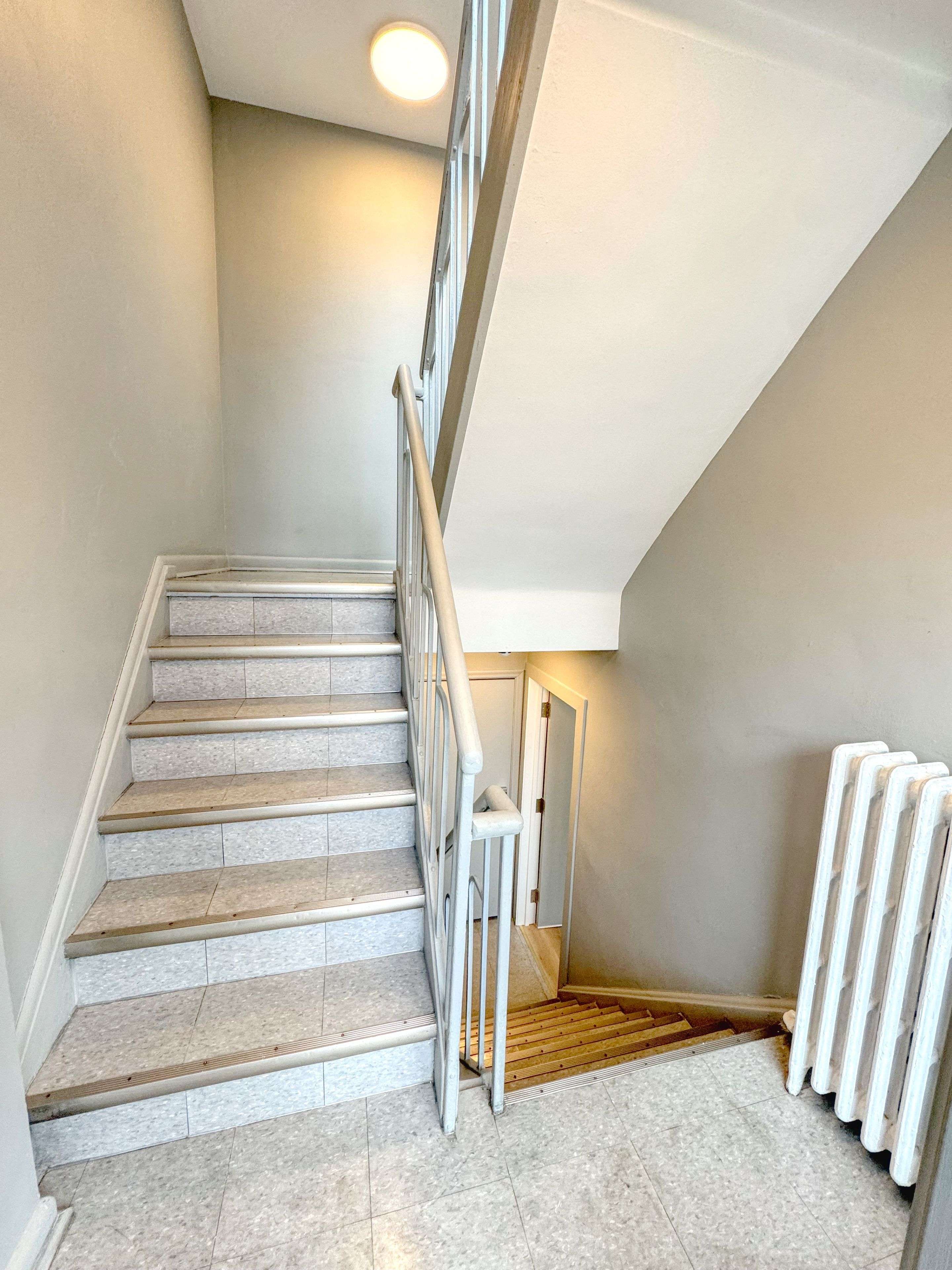 Toronto W06, ON M8V 3J9,101 Sixteenth ST