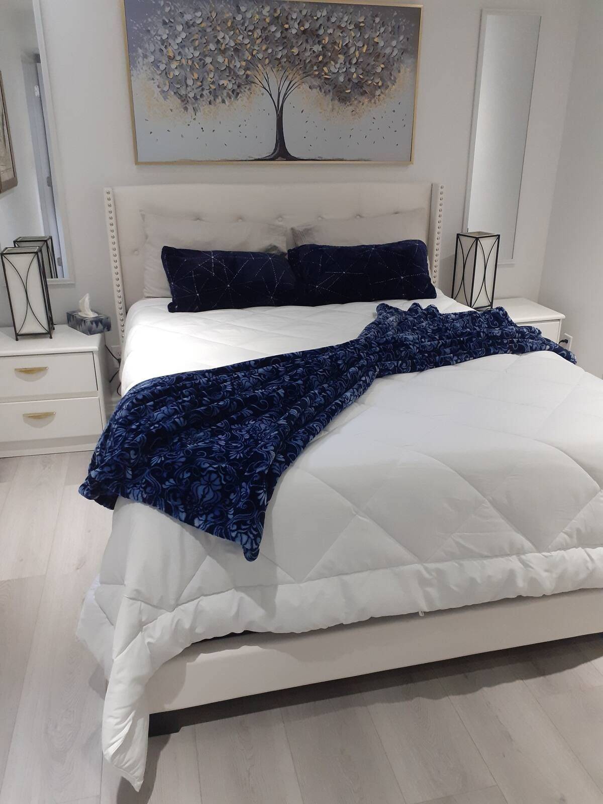 Mississauga, ON L5M 5S4,5900 Greensboro DR #Bsmt