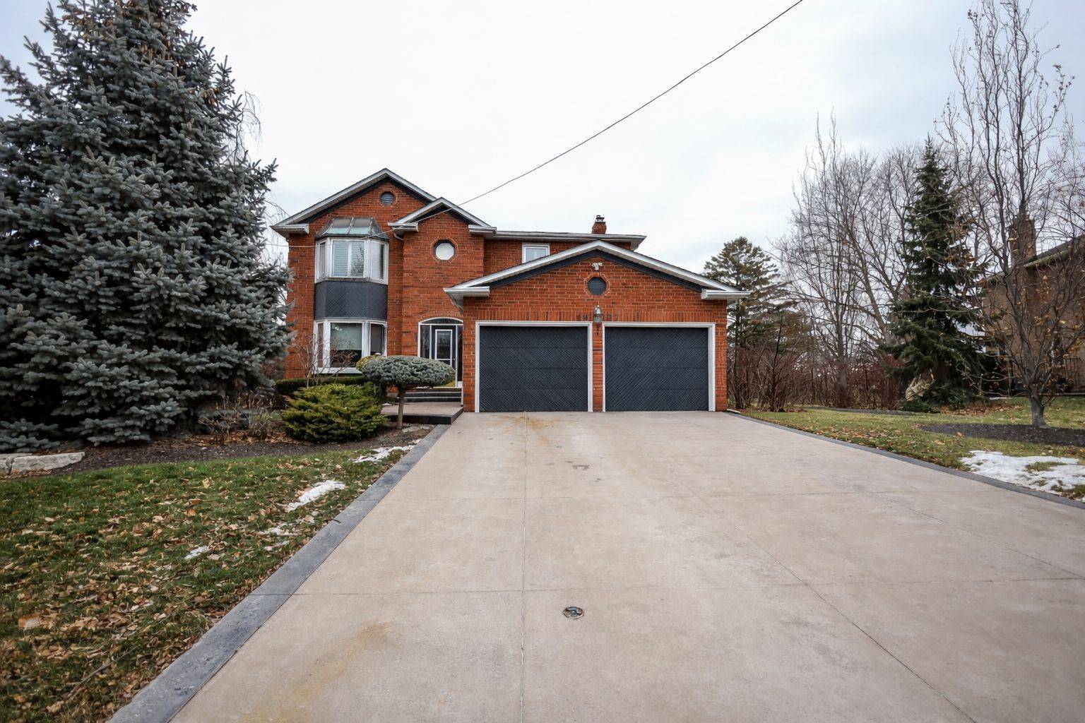 Mississauga, ON L5L 2X1,1827 Folkway DR