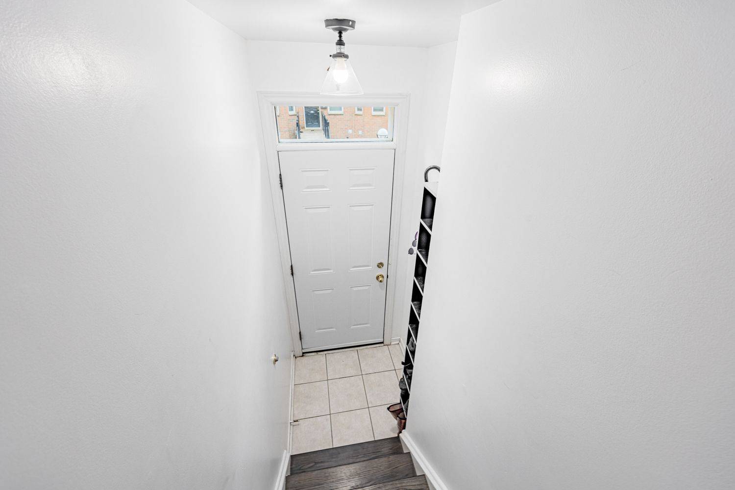 Toronto W04, ON M6A 3E7,760 Lawrence AVE W #121