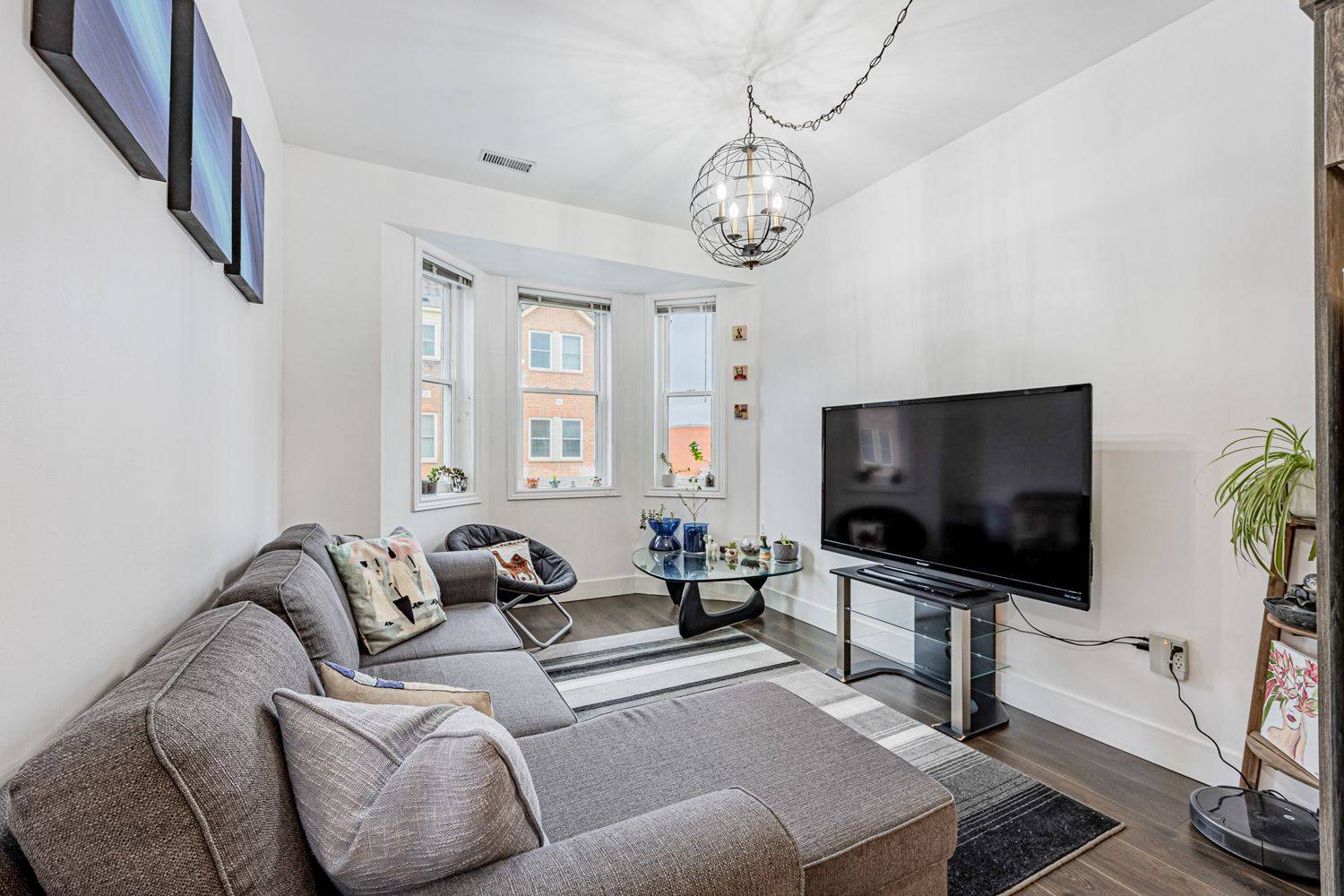 Toronto W04, ON M6A 3E7,760 Lawrence AVE W #121