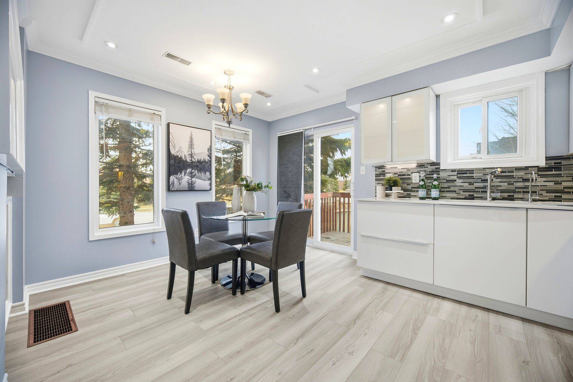 Mississauga, ON L5V 2E8,1050 Bristol RD W #55