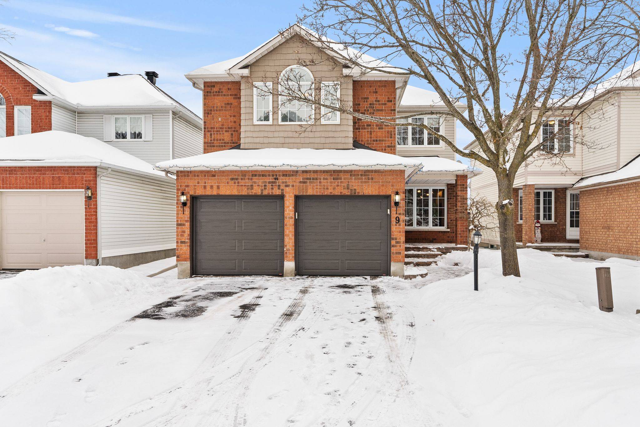 Barrhaven, ON K2G 6H7,9 New Deighton CRES