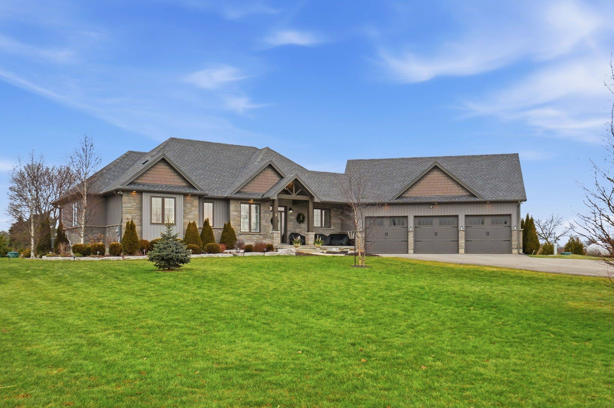 Brant, ON N3S 0G3,6 MacNeil CT