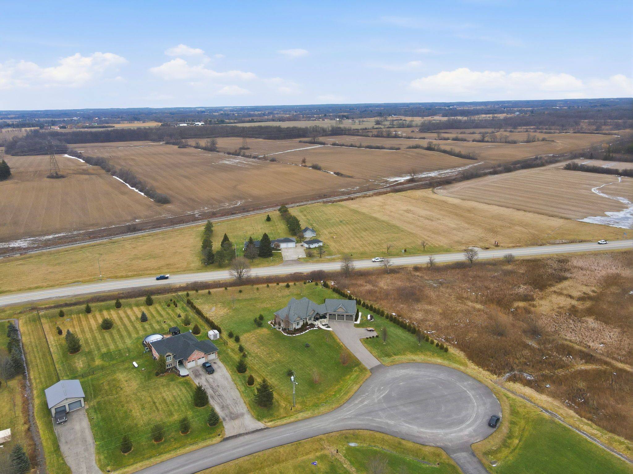 Brant, ON N3S 0G3,6 MacNeil CT