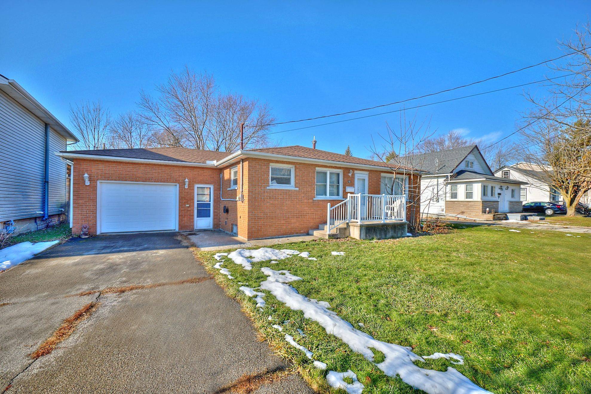 Fort Erie, ON L0S 1B0,63 Ridgeway RD
