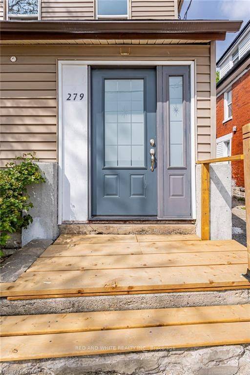 London East, ON N6B 3C2,279 William ST #1