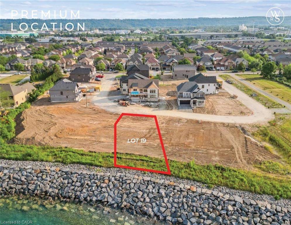 Hamilton, ON L8E 0C1,100 Watershore DR #19