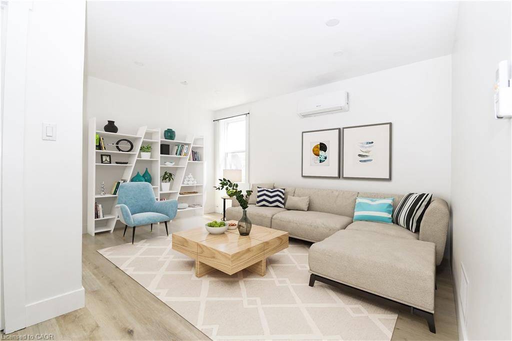 Hamilton, ON L8L 6E4,13 Westinghouse AVE #6