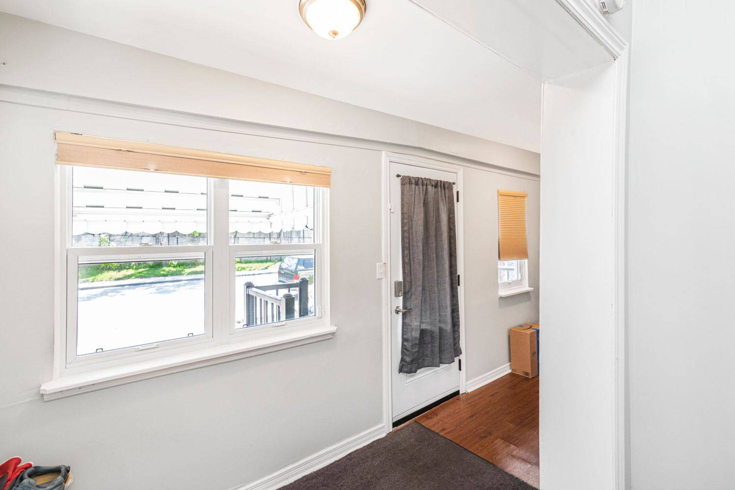 Hamilton, ON L8L 3Z6,51 Beach RD