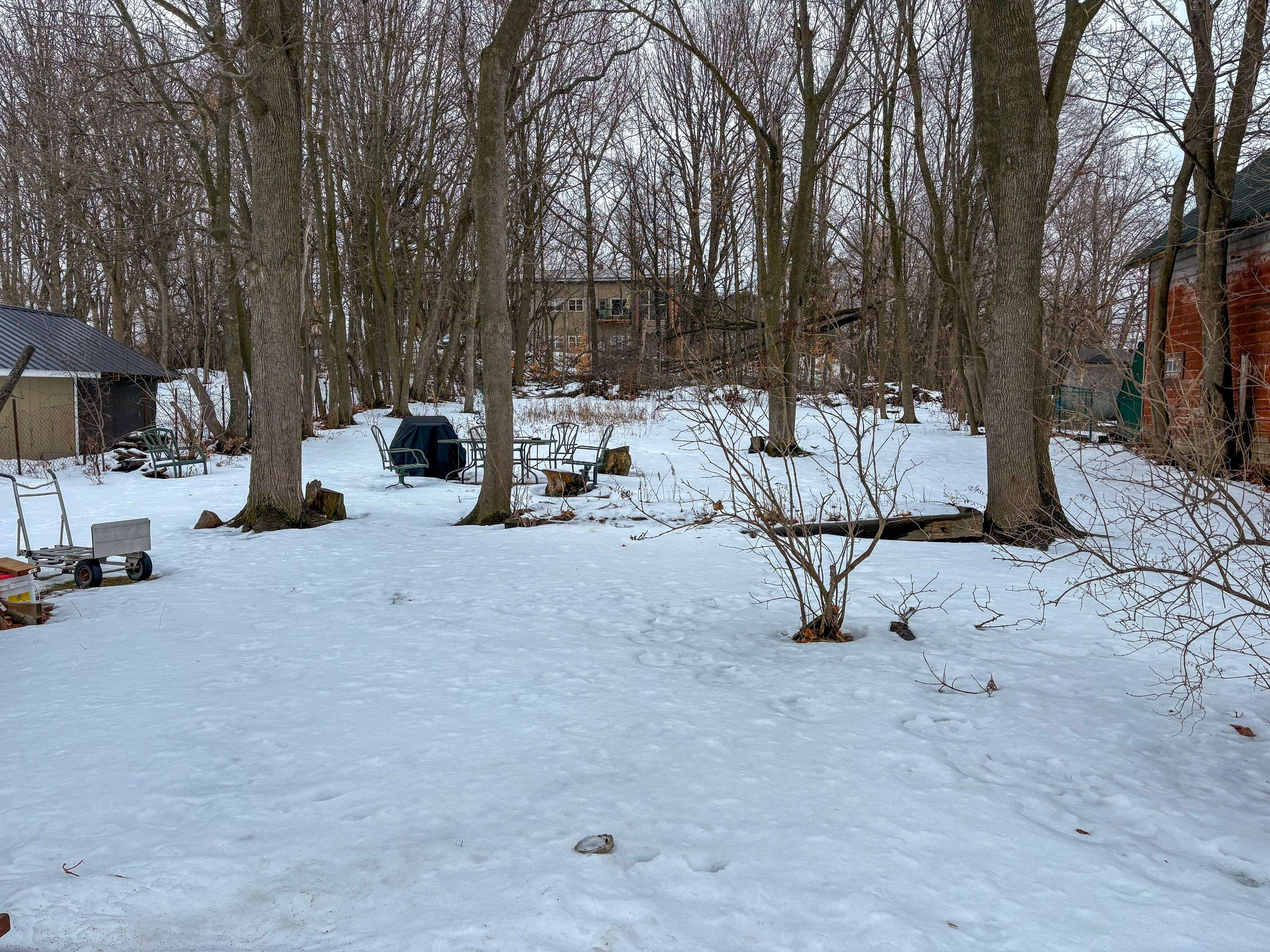 Renfrew, ON K7V 3R4,37 Mutual AVE