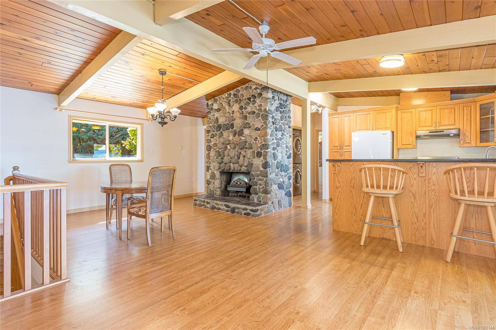 Bowser, BC V0R 1G0,4731 Maple Guard Dr