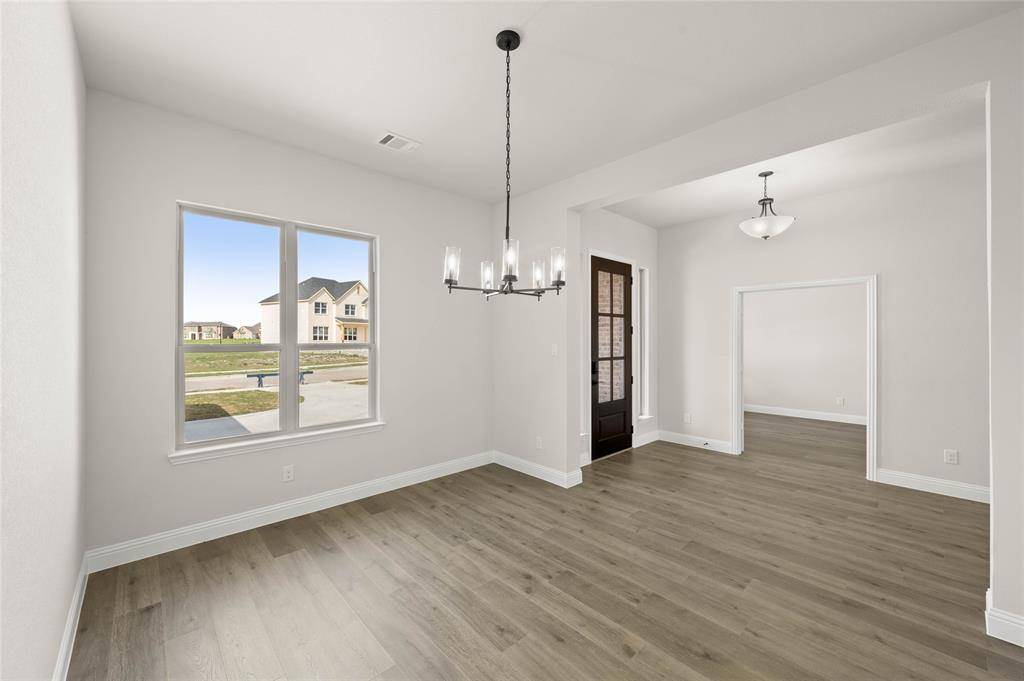 Desoto, TX 75115,951 Richard Pittmon Drive