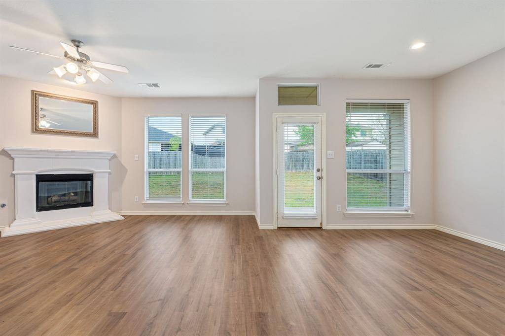 Fort Worth, TX 76135,5013 Royal Burgess Drive