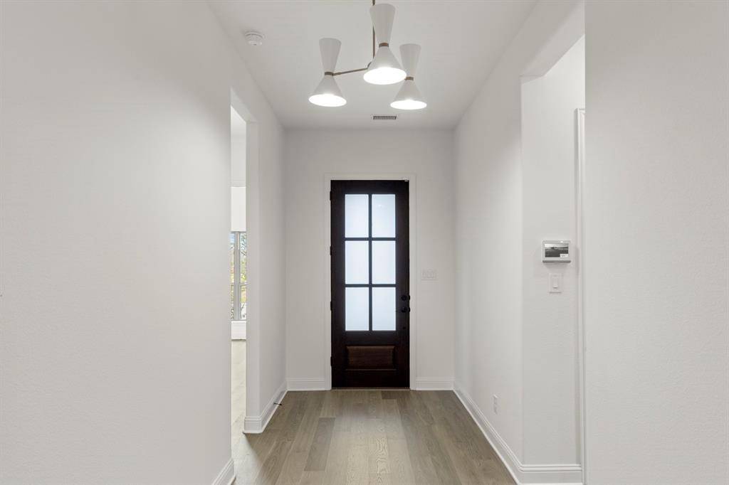 Lavon, TX 75166,801 S Stoney Bridge Way