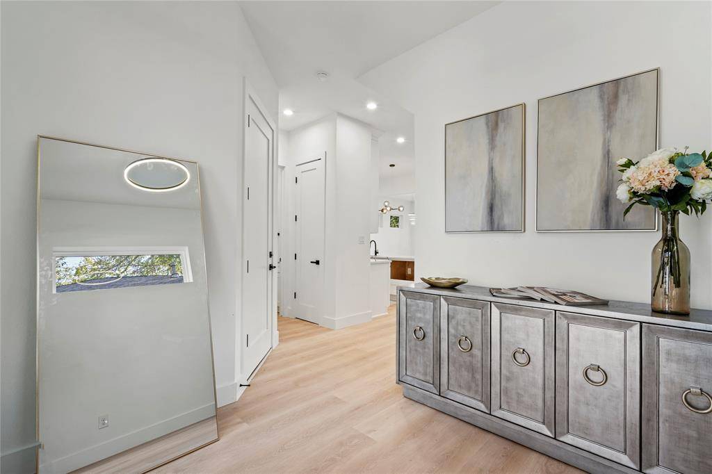 Dallas, TX 75212,1720 Morris Street