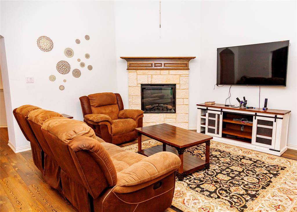 Red Oak, TX 75154,108 Dogwood Drive