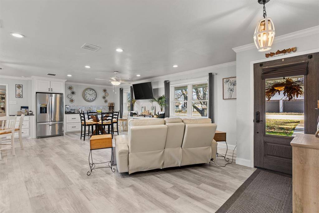 Mart, TX 76664,210 S Booth Street