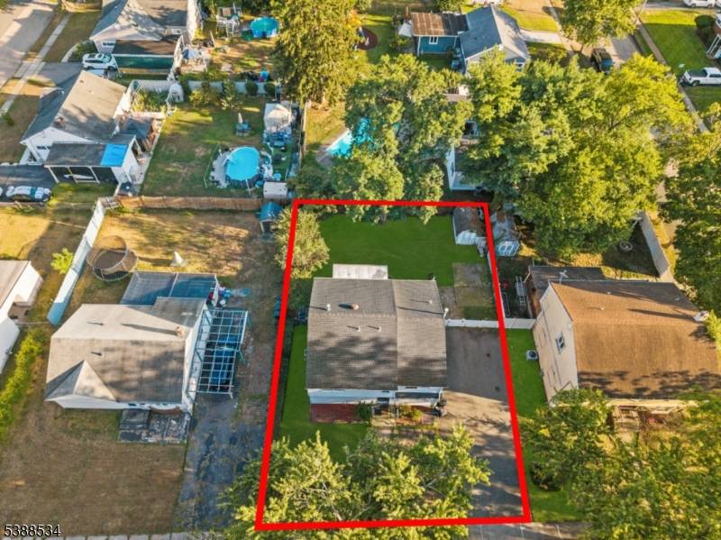 Pompton Lakes Boro, NJ 07442,136 Haroldson Pl