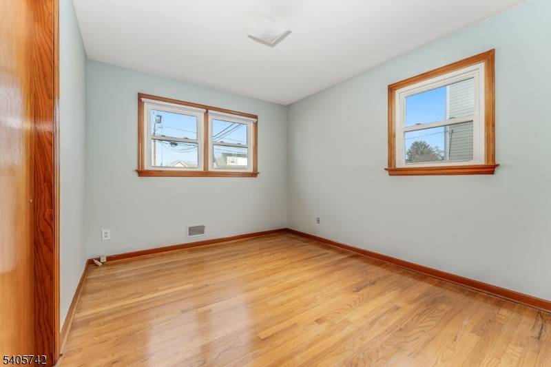 Manville Boro, NJ 08835,63 Louise Dr