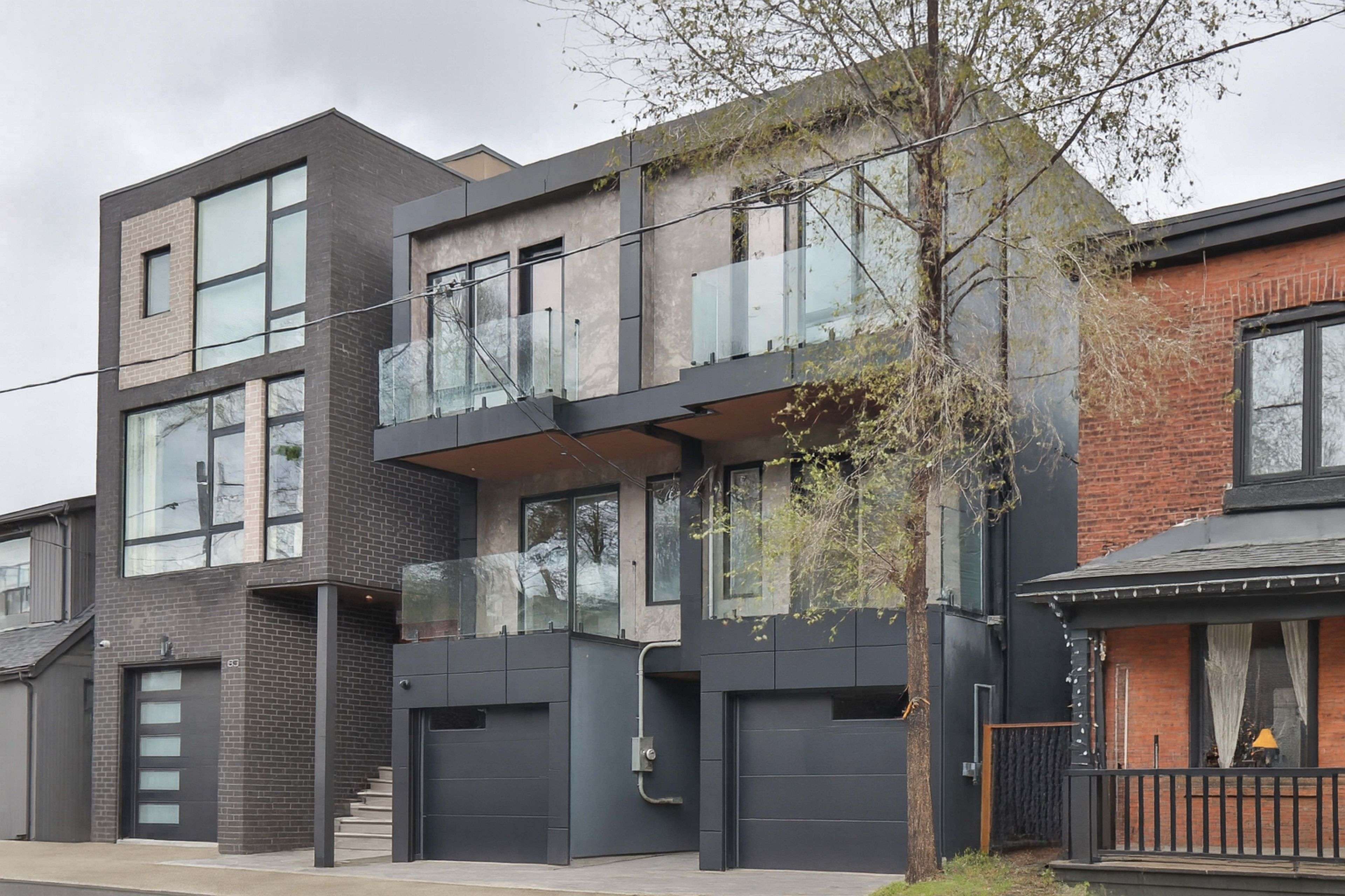 Toronto E01, ON M4M 2Z7,57 Jones AVE