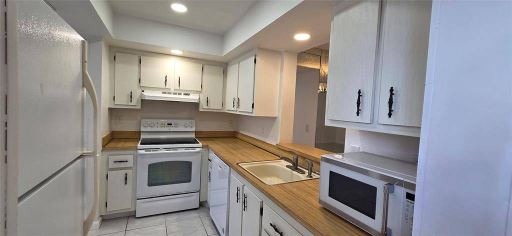 Margate, FL 33063,7311 NW 18th St #201