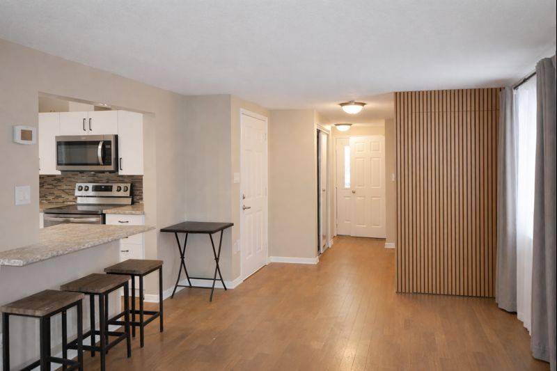 Barrie, ON L4N 8E3,133 Columbia RD