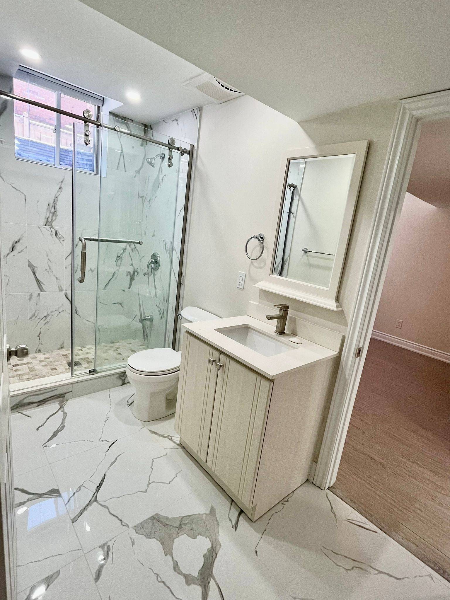 Milton, ON L9T 0S3,162 Kendall DR