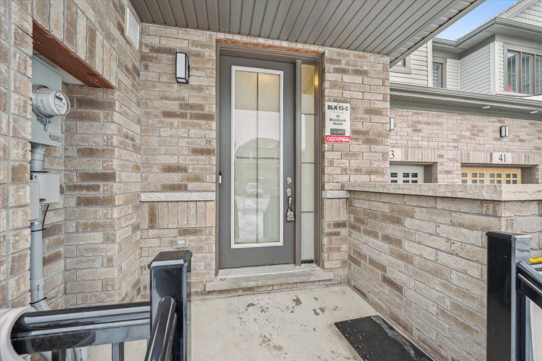 Cambridge, ON N1S 0E2,43 Blacklock ST