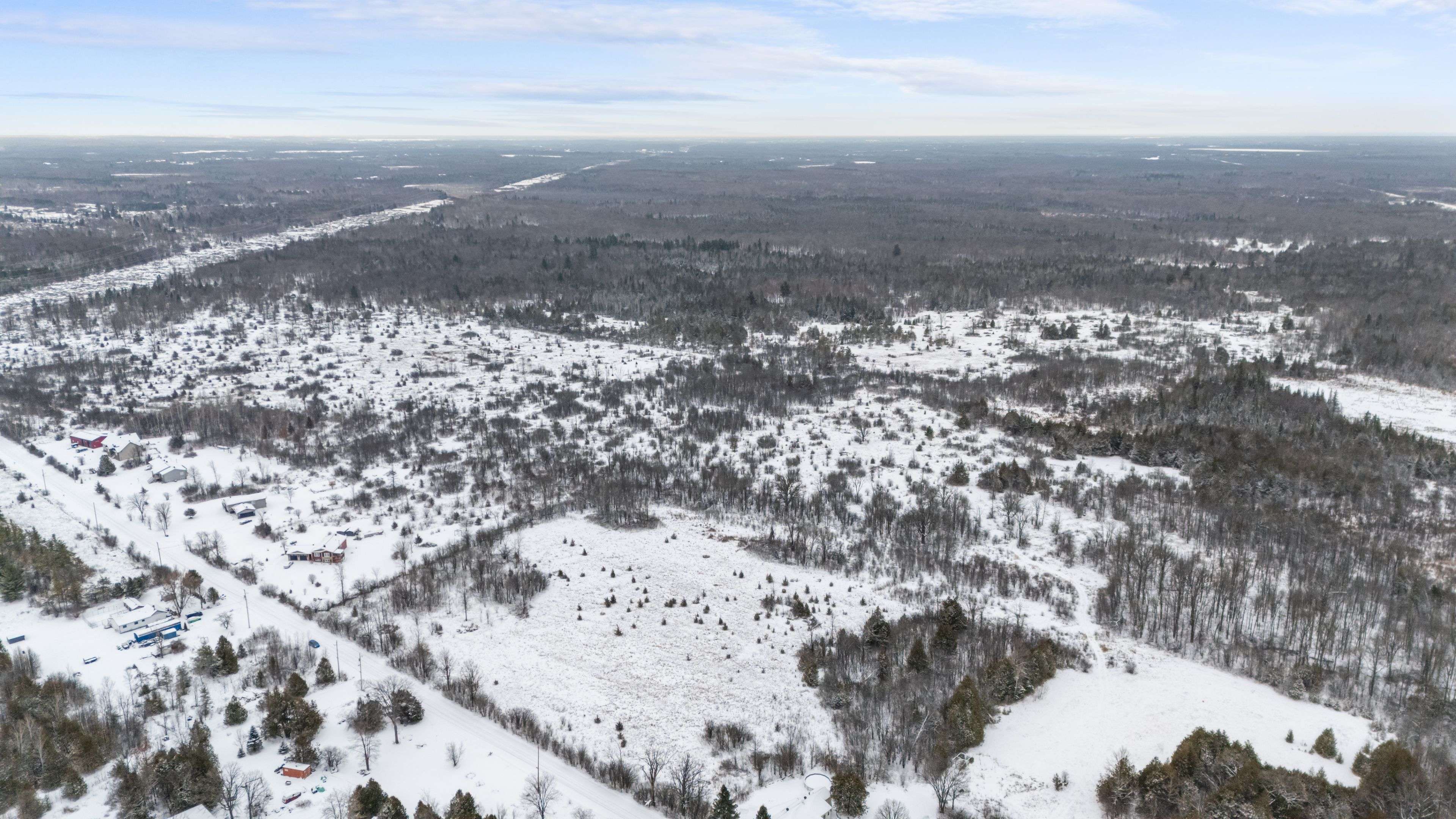 Smiths Falls, ON K7A 4S6,589 Weedmark RD