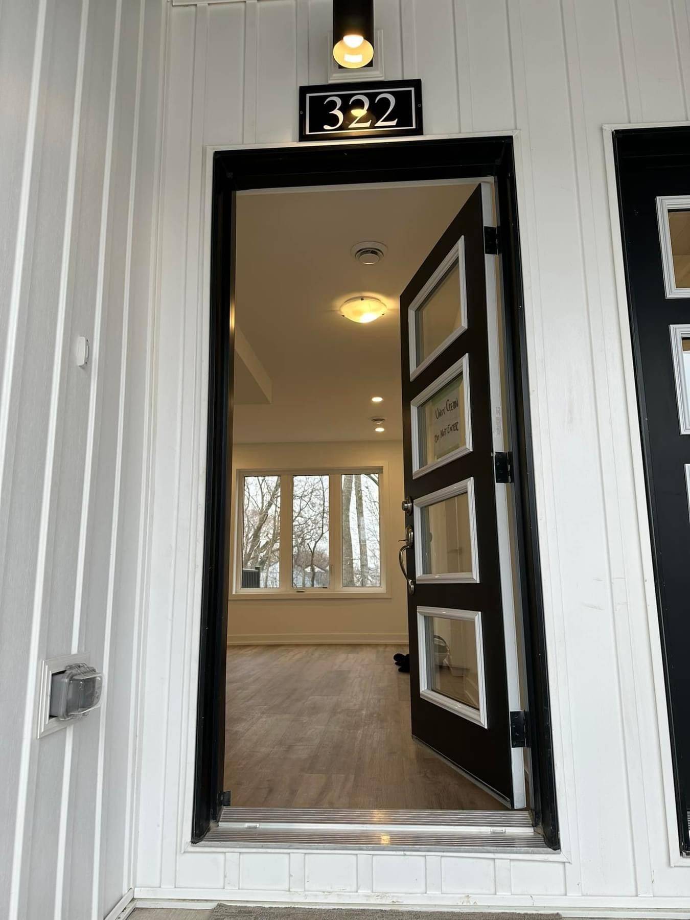 Niagara Falls, ON L2E 0C2,4263 Fourth AVE #322