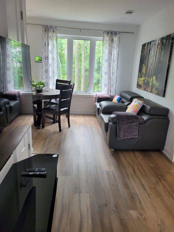 Niagara Falls, ON L2E 0C2,4263 Fourth AVE #322