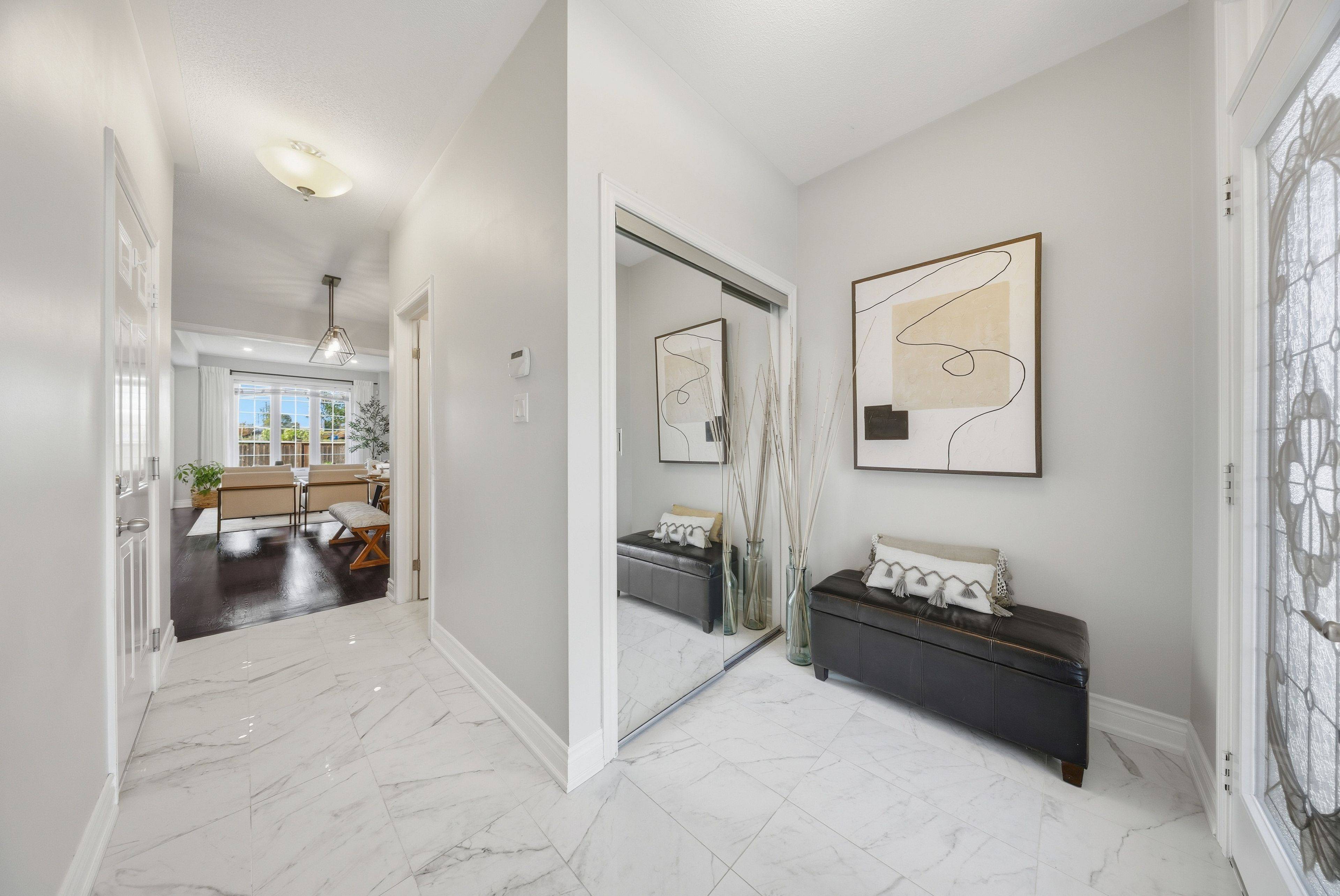 Hamilton, ON L9B 0G2,8 Summerberry WAY