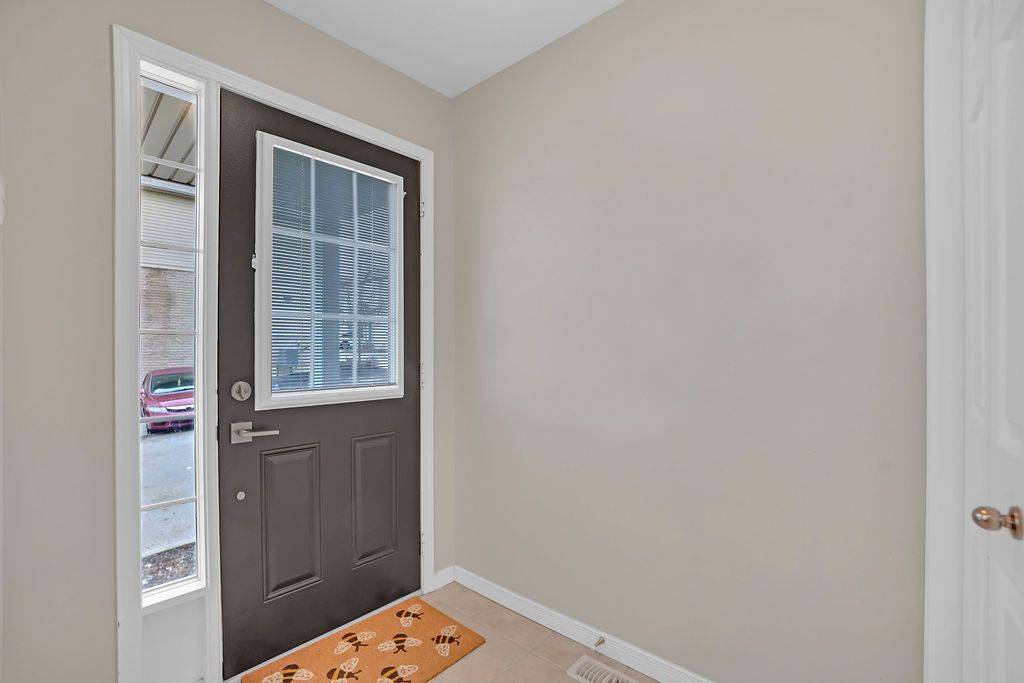 Hamilton, ON L8W 1C2,1328 UPPER SHERMAN AVE #19