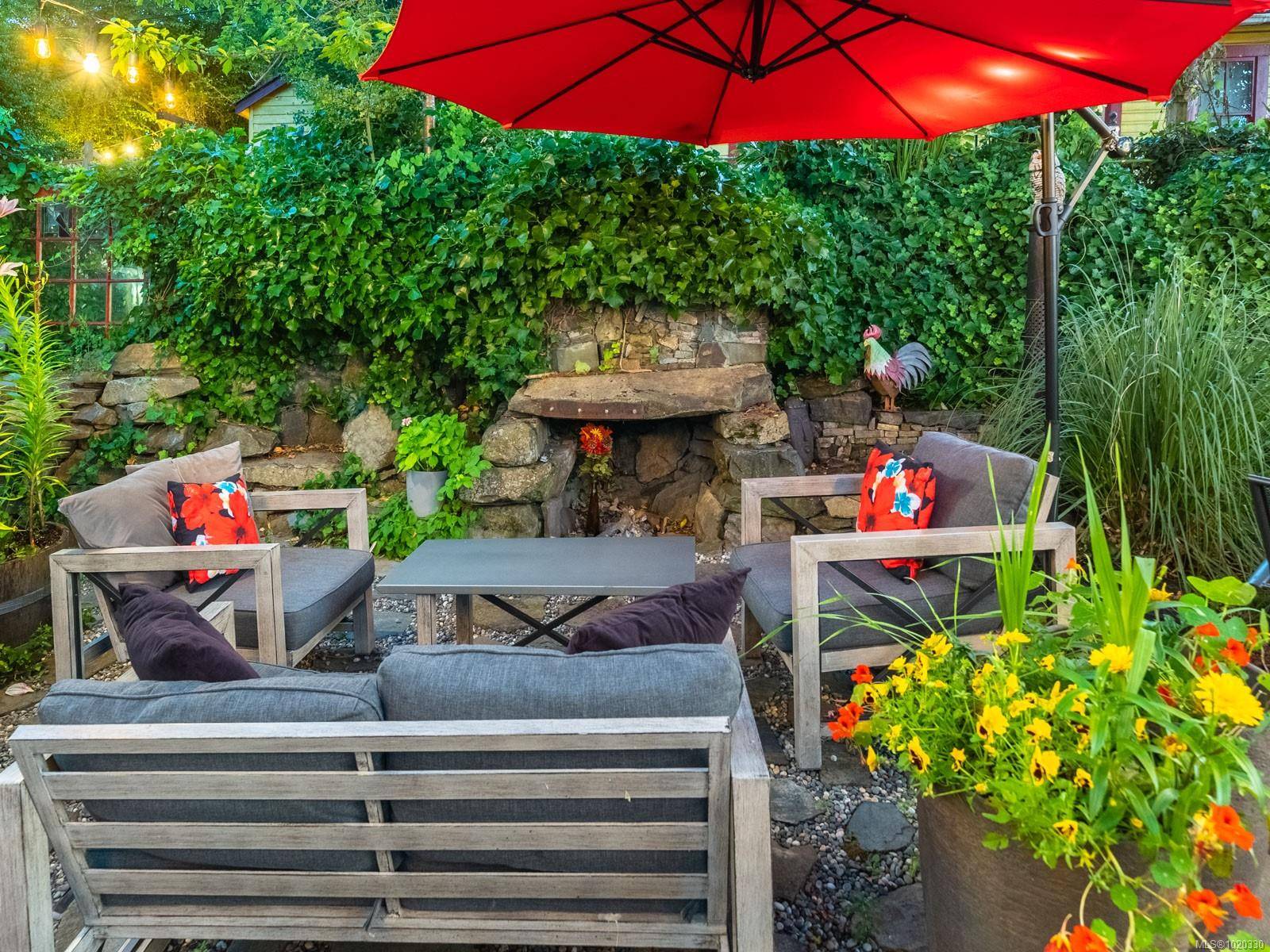 Ladysmith, BC V9G 1B8,18 Roberts St